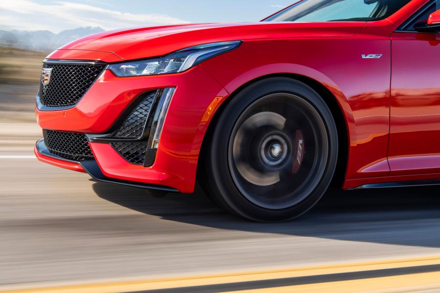 Детали экстерьера Cadillac CT5-V 2019 года  (фото 11 из 33)